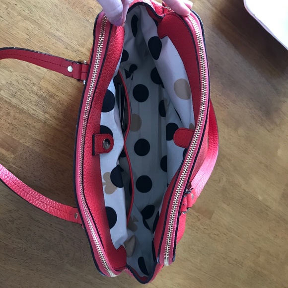 *Last Chance* Kate Spade Purse - Picture 3 of 4